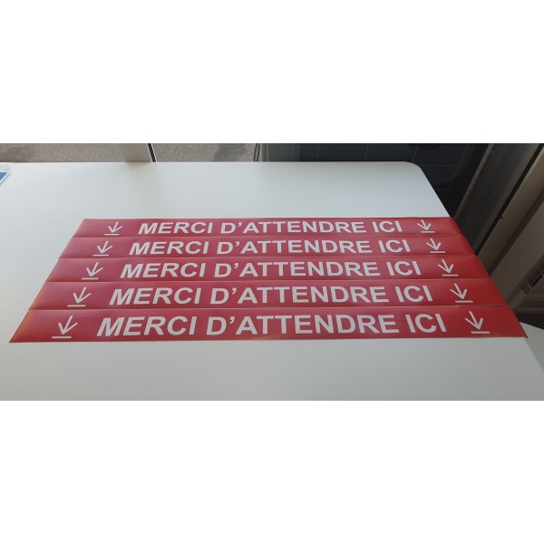 Merci d'Attendre ICI Merci d'Attendre ICI